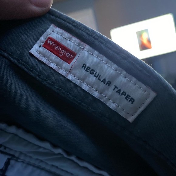 wrangler cargo pants - Picture 2 of 2